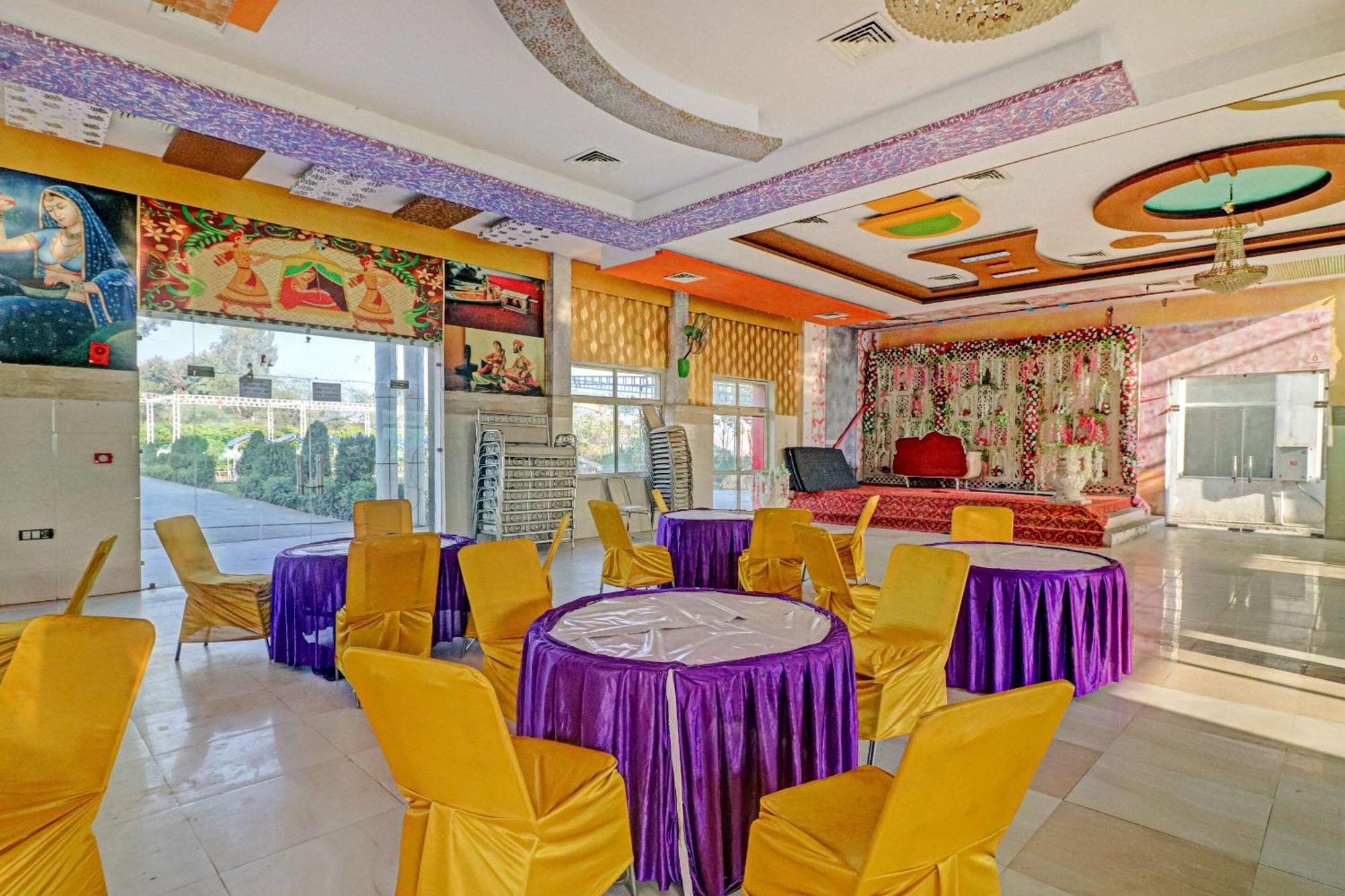 Sikandra Rao Capital O Kanha Resort מראה חיצוני תמונה