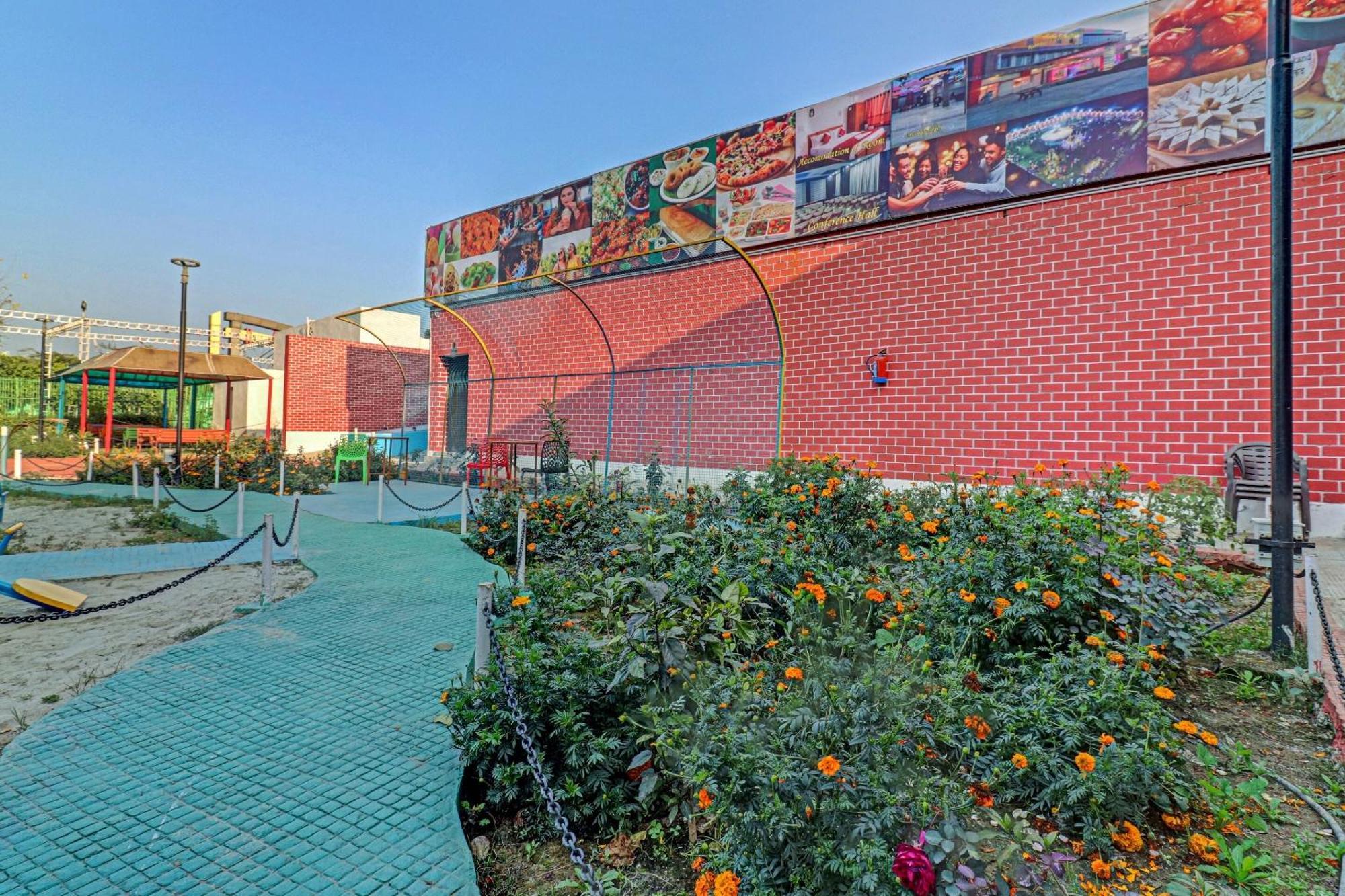 Sikandra Rao Capital O Kanha Resort מראה חיצוני תמונה