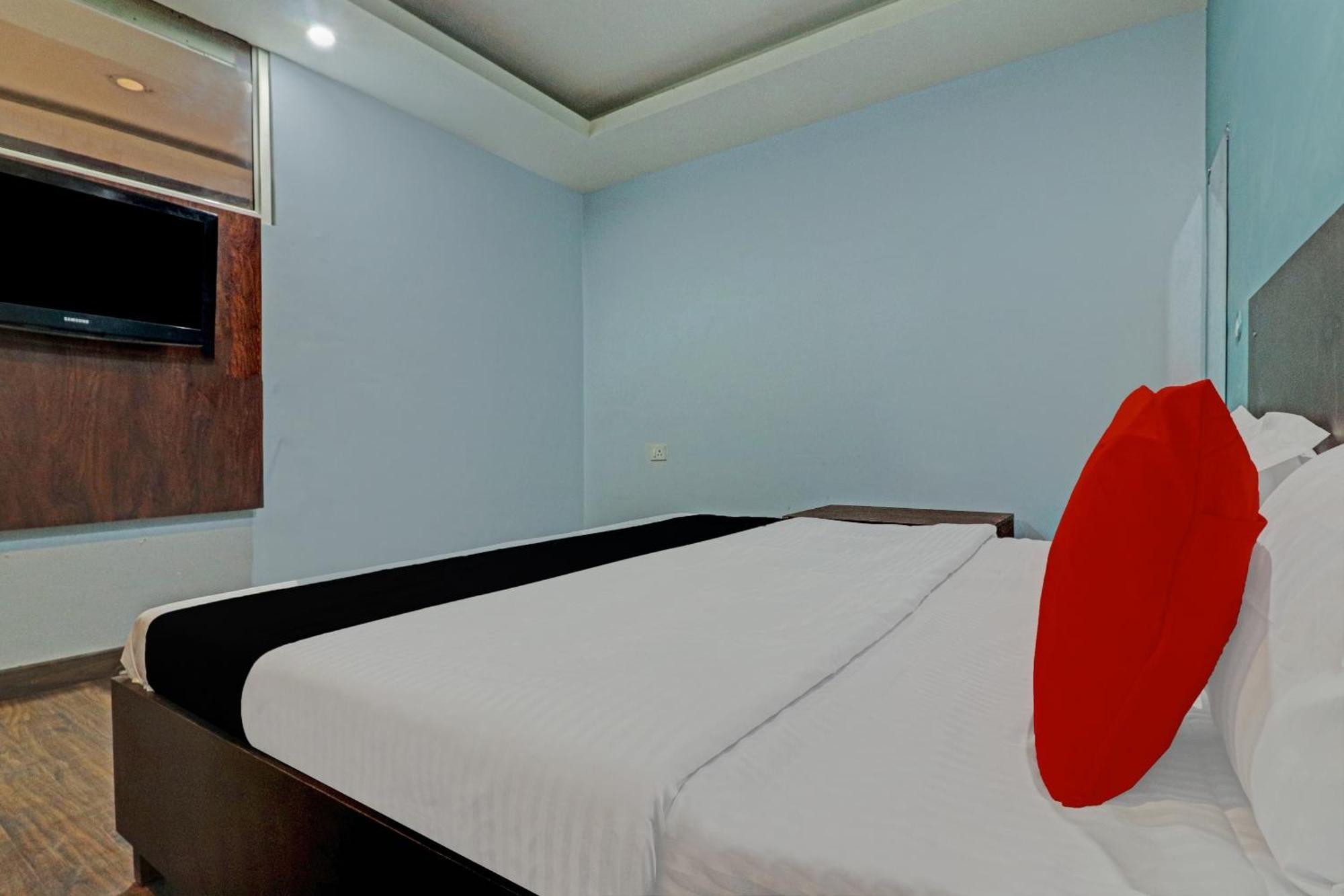 Sikandra Rao Capital O Kanha Resort מראה חיצוני תמונה